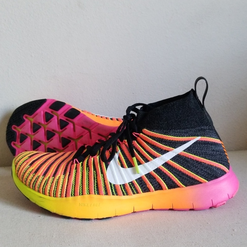 EUC Nike Free Train Flyknit Training shoes US 9